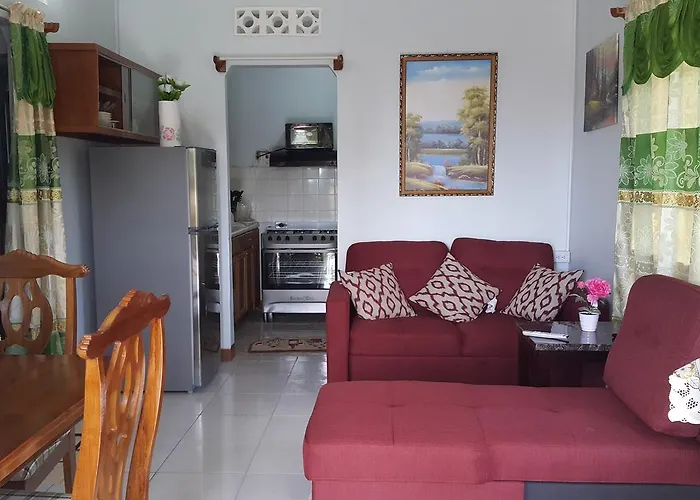 Golden Apple Cottage